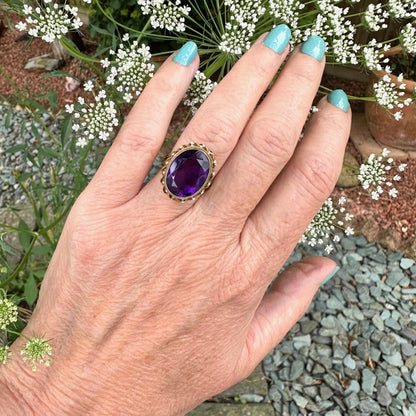 Vintage 9ct Gold Amethyst Statement Ring – Birmingham 1977 Retro Cocktail Jewelry