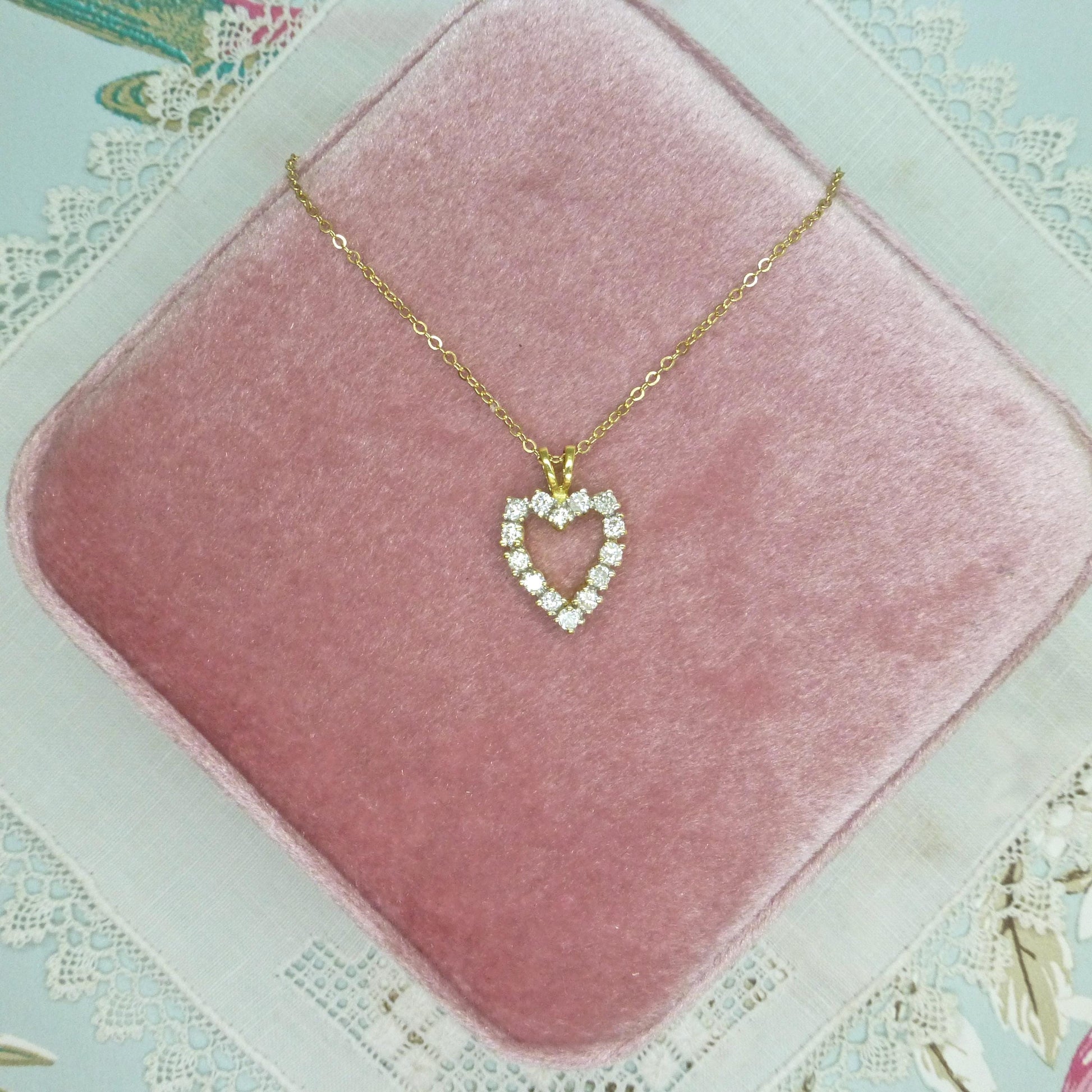 Vintage 18ct gold diamond heart pendant & 9ct gold chain