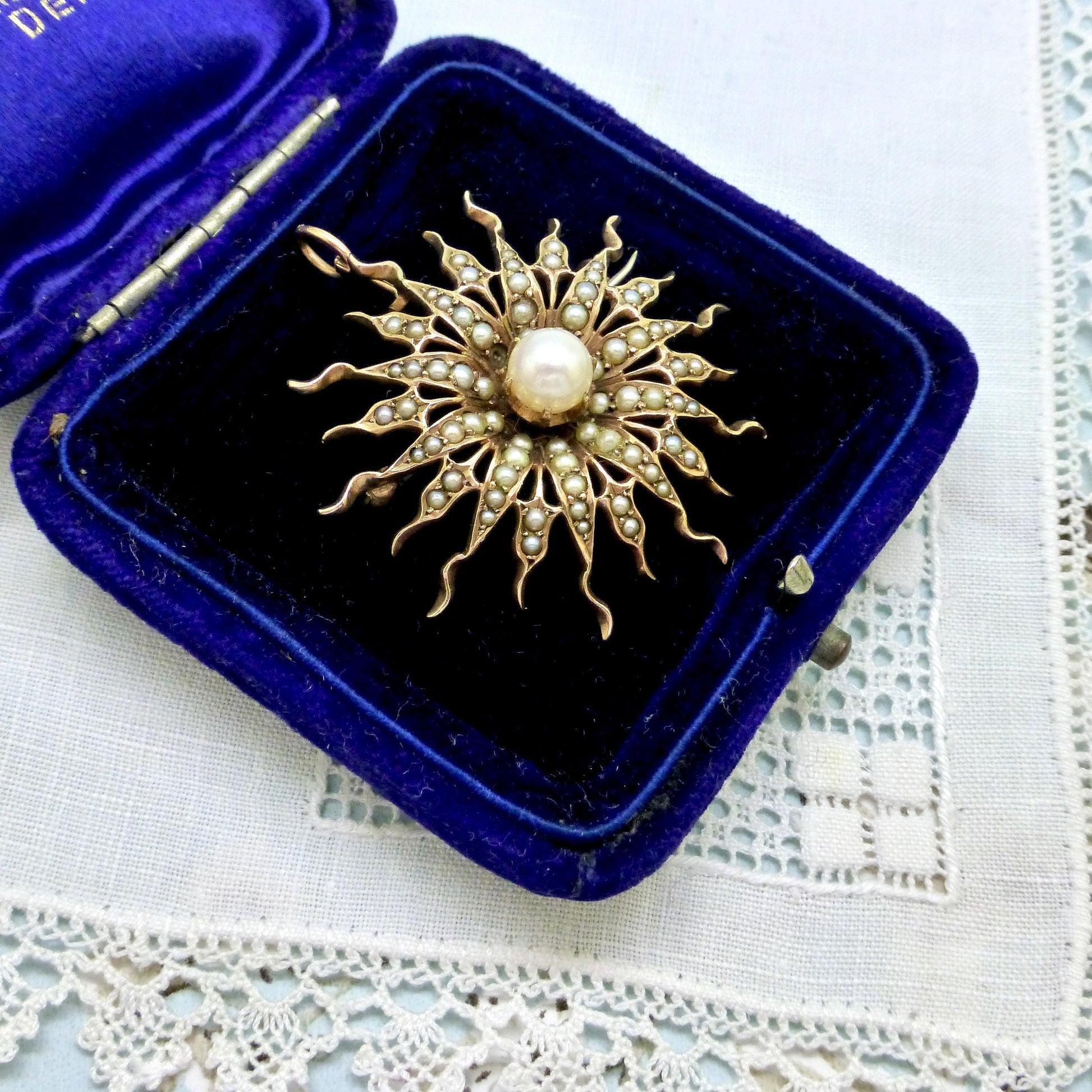 Antique gold Sunburst Pearl & seed pearl pendant/brooch c1890's - 1900's 7.9 grams