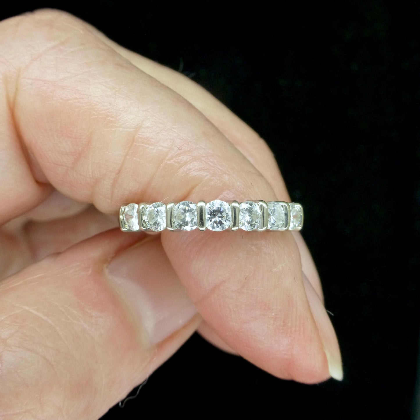 Vintage 18ct gold seven stone diamond wedding eternity ring 0.63ct