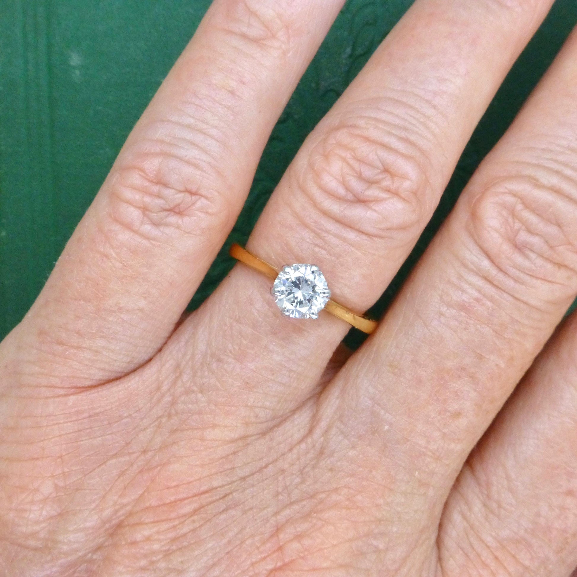 Vintage 18ct gold brilliant cut natural diamond solitaire ring 0.70ct
