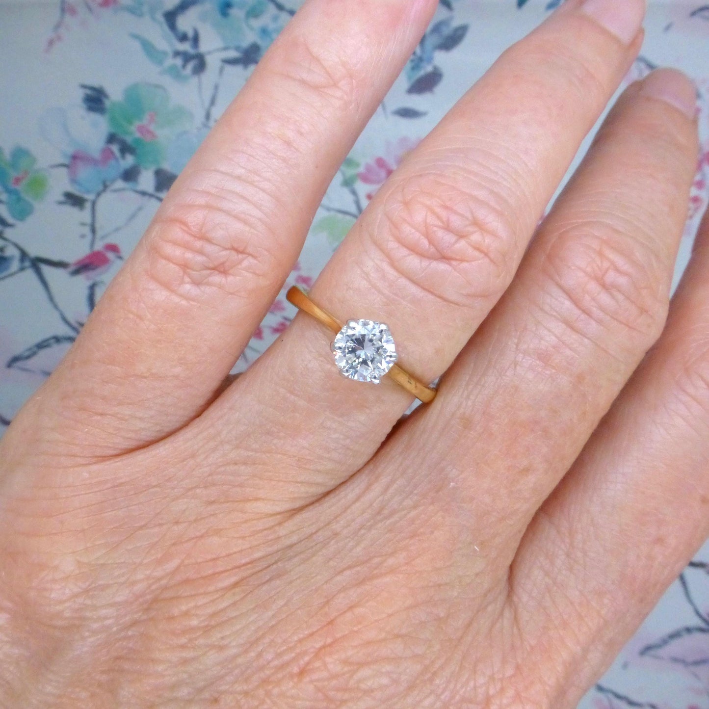Vintage 18ct gold brilliant cut natural diamond solitaire ring 0.70ct