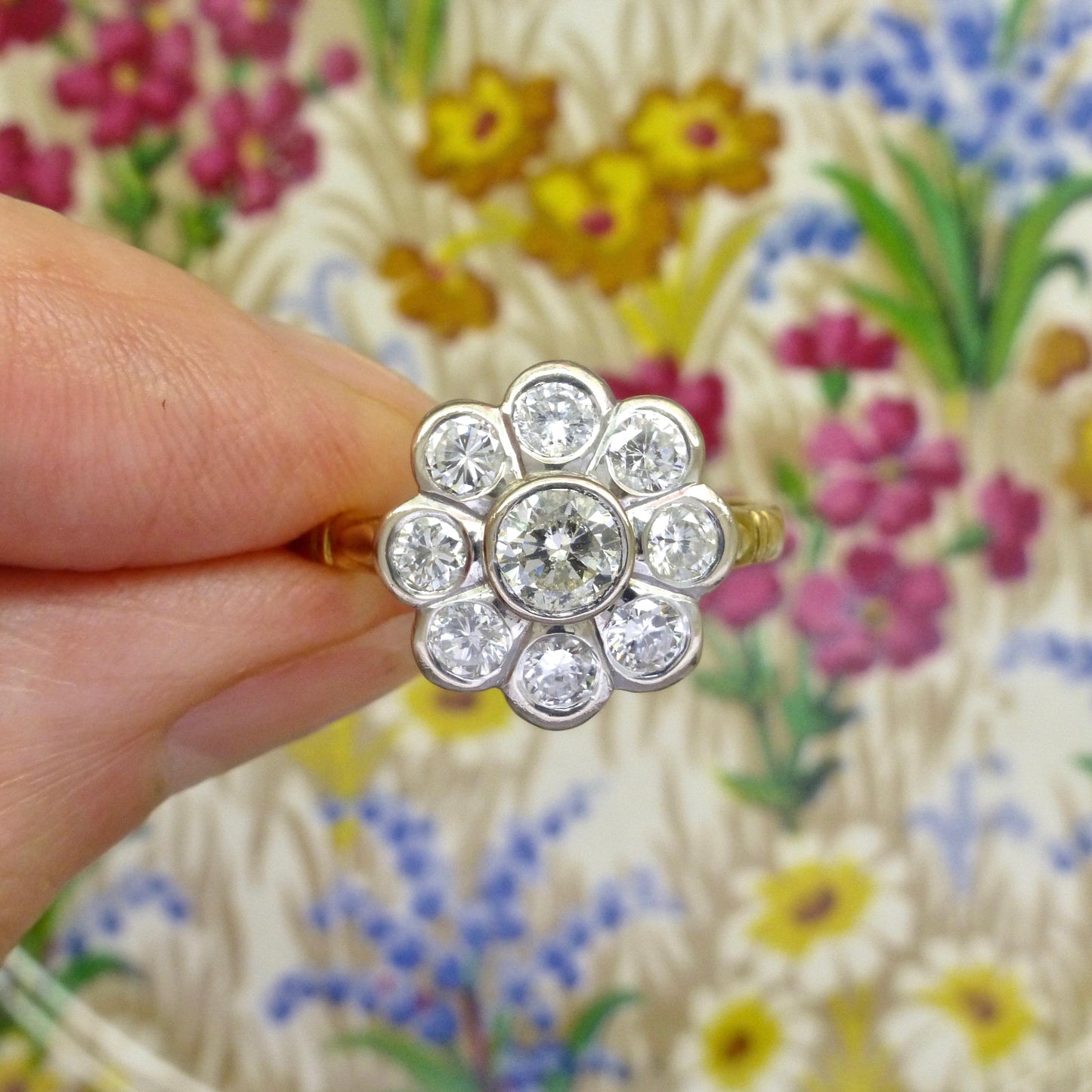 Vintage 18ct natural diamond cluster engagement ring 1.46 carat - Dated 1996