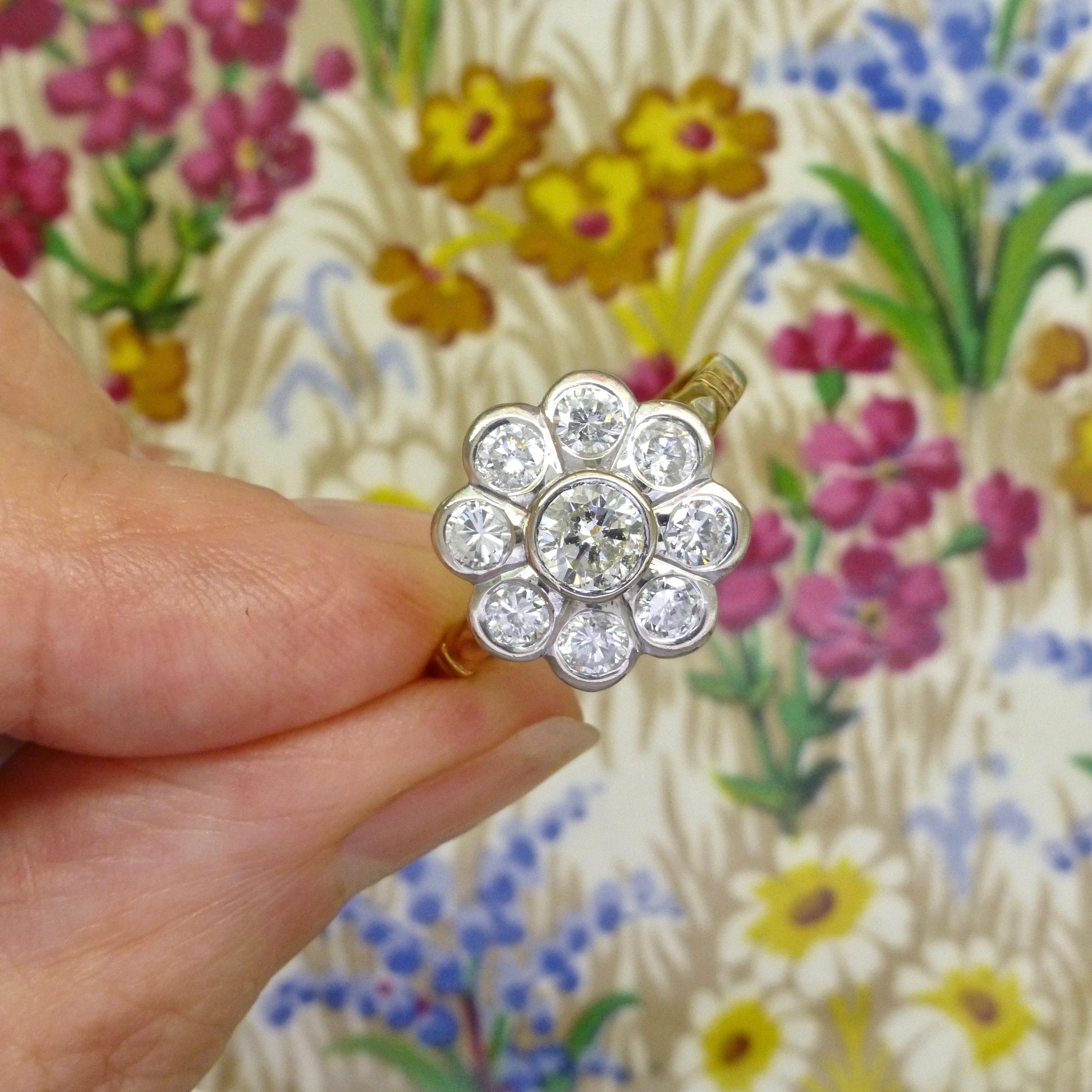 Vintage 18ct natural diamond cluster engagement ring 1.46 carat - Dated 1996