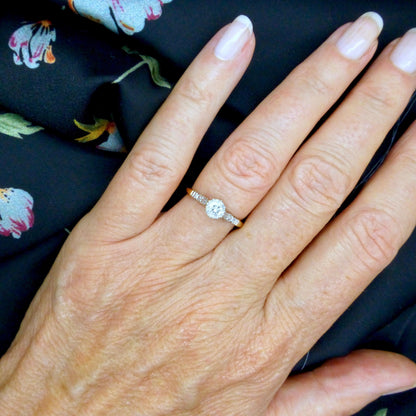 Vintage natural diamond solitaire ring 18ct & Platinum c1940's