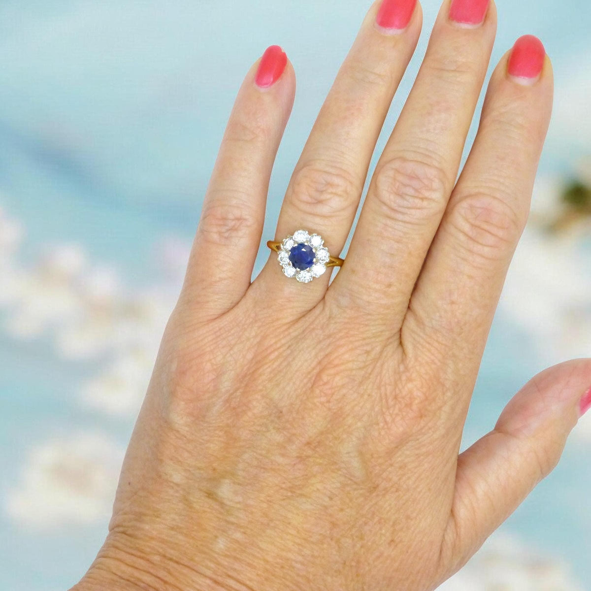 Vintage 18ct sapphire & diamond round cluster ring ~ With Valuation