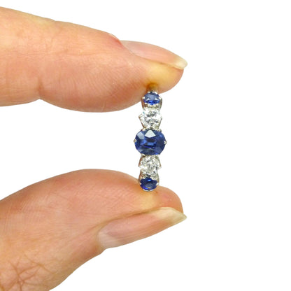 Antique 18ct Platinum Cornflower blue Sapphire & Diamond five stone ring