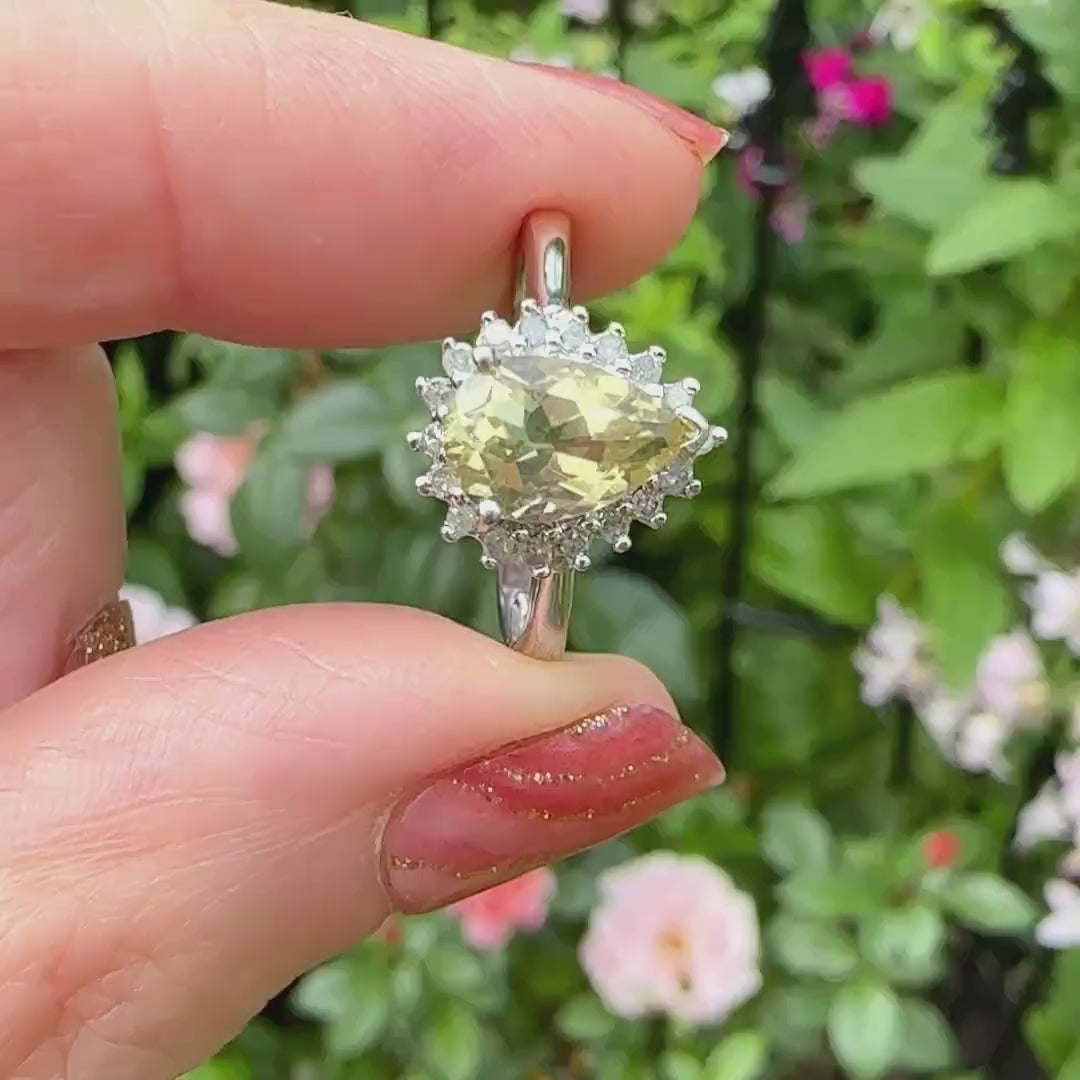 Vintage 9ct white gold pear cut diamond halo cluster dress ring