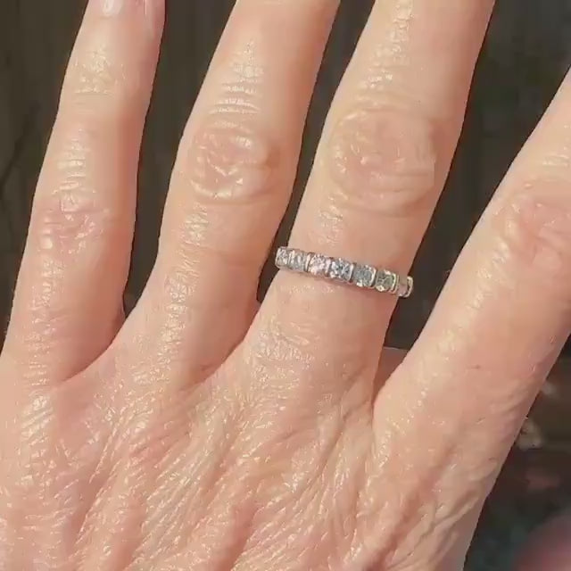 Vintage 18ct gold seven stone diamond wedding eternity ring 0.63ct
