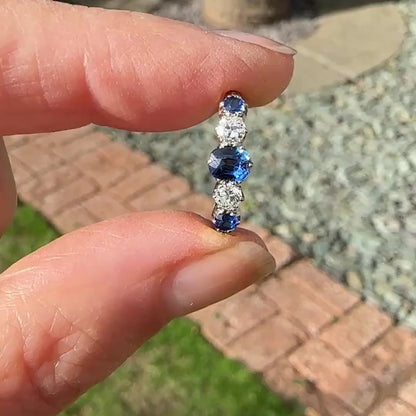 Antique 18ct Platinum Cornflower blue Sapphire & Diamond five stone ring