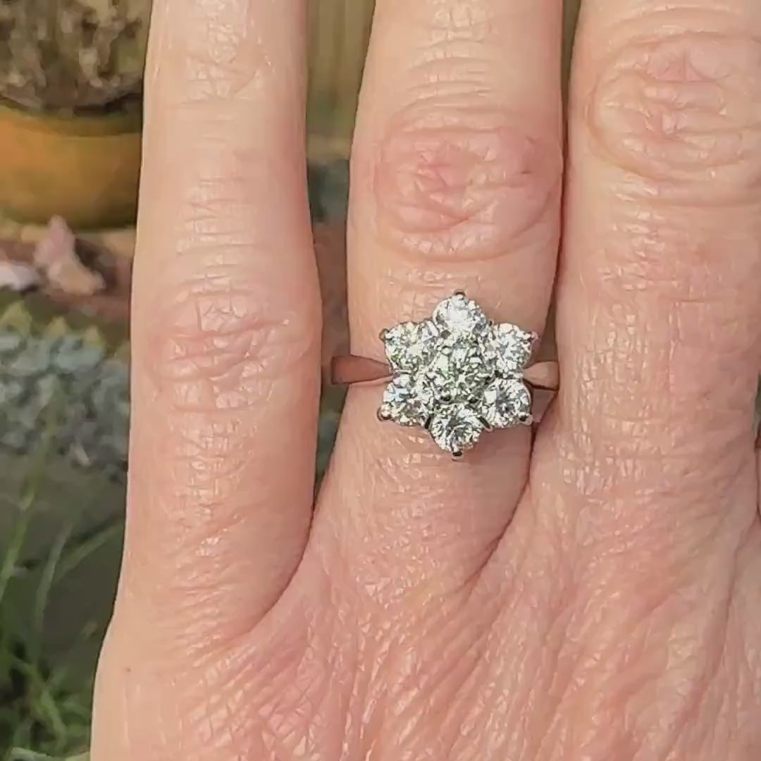 Stunning vintage 18ct white gold diamond cluster ring 1.41 carat ~ Independent Valuation