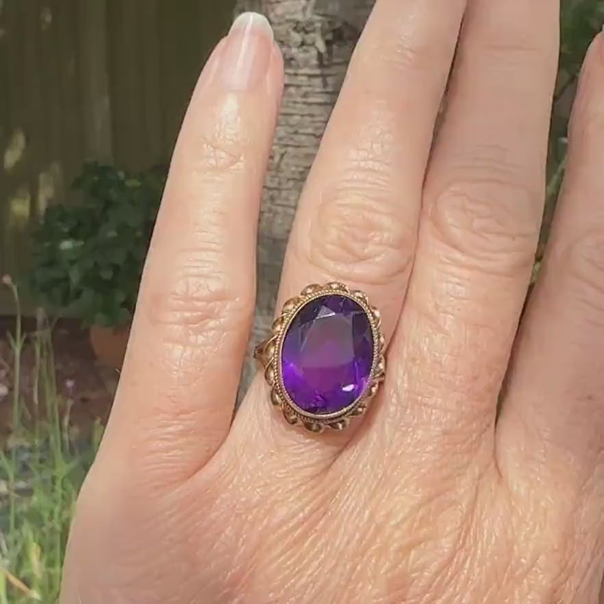 Vintage 9ct Gold Amethyst Statement Ring – Birmingham 1977 Retro Cocktail Jewelry