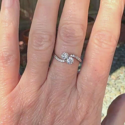 Antique Edwardian old cut natural diamond Toi et Moi ring - 18ct Platinum - 0.60ct c1910s