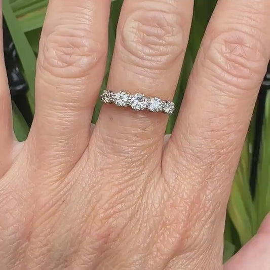 Vintage 18ct gold natural brilliant cut diamond five stone ring 0.75ct