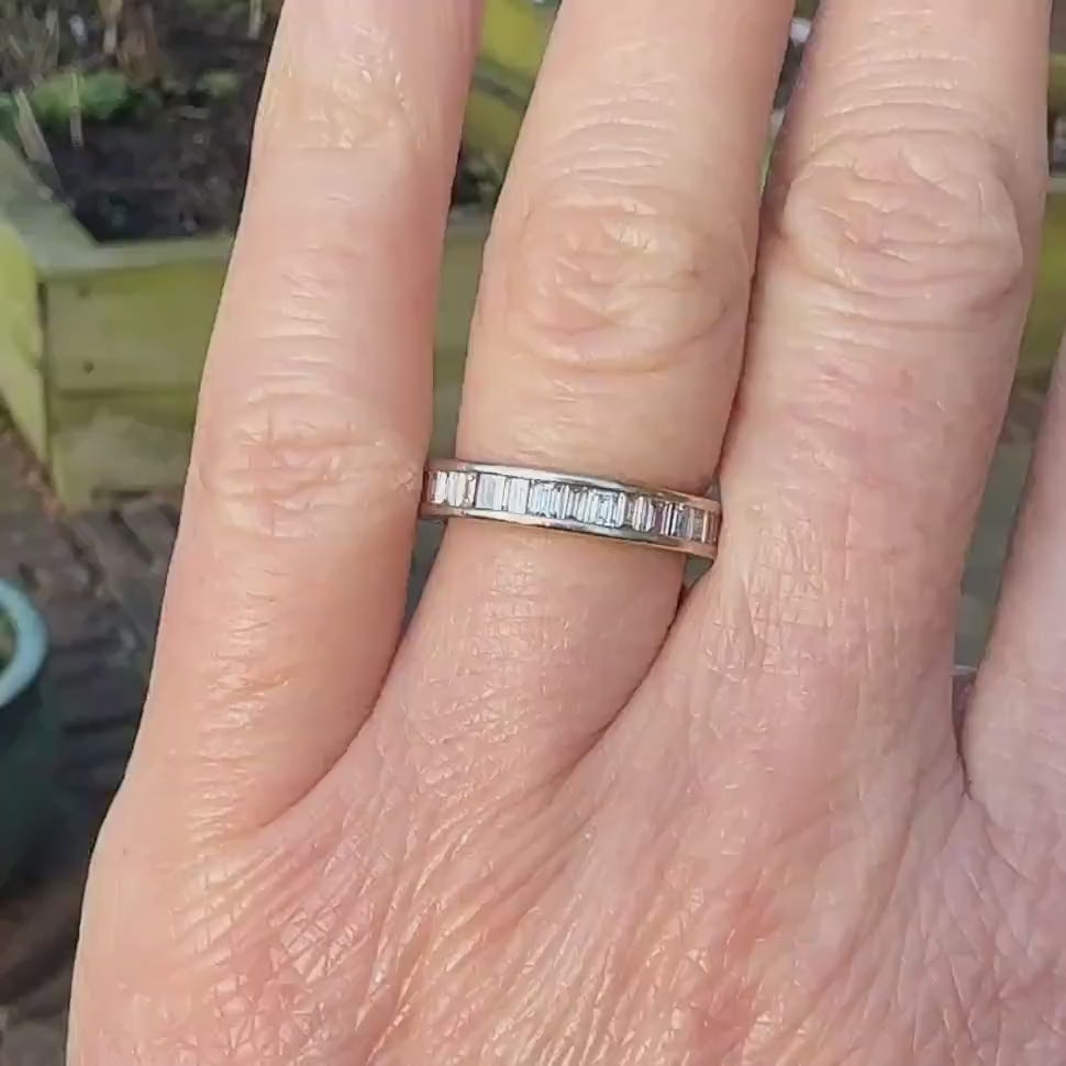 Vintage Baguette cut natural Diamond full hoop eternity wedding band 1.44ct - 18ct white gold - Independent valuation
