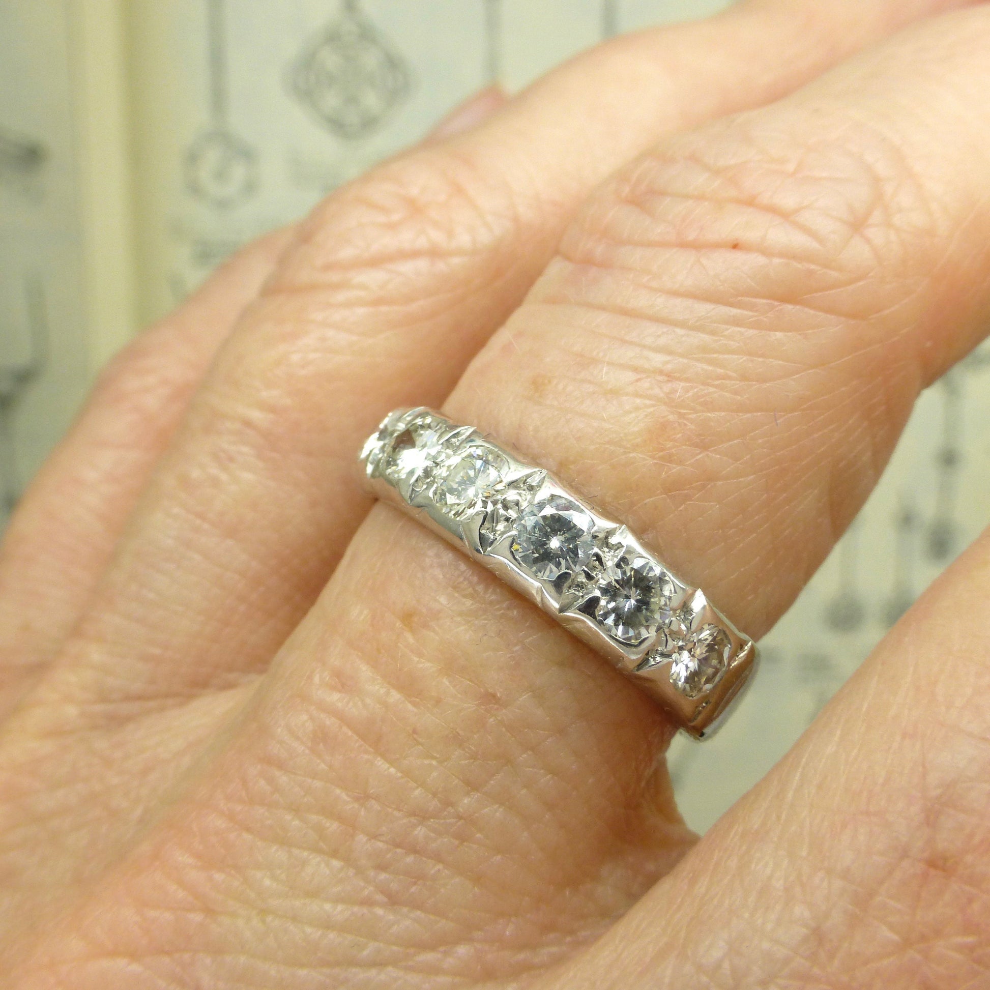 Vintage 18ct white gold diamond half eternity wedding ring 1.00ct ~ seven stone band