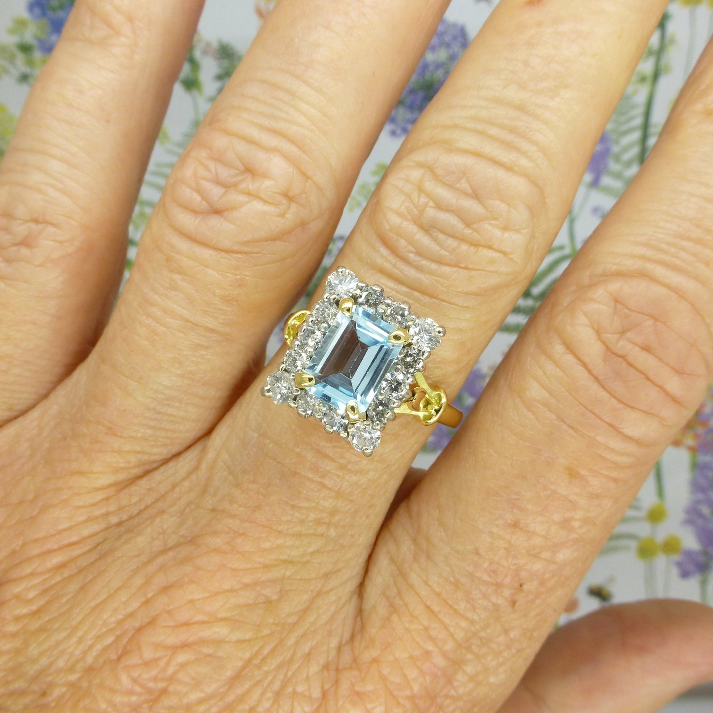 Vintage 18ct gold emerald cut Topaz Diamond cluster ring -