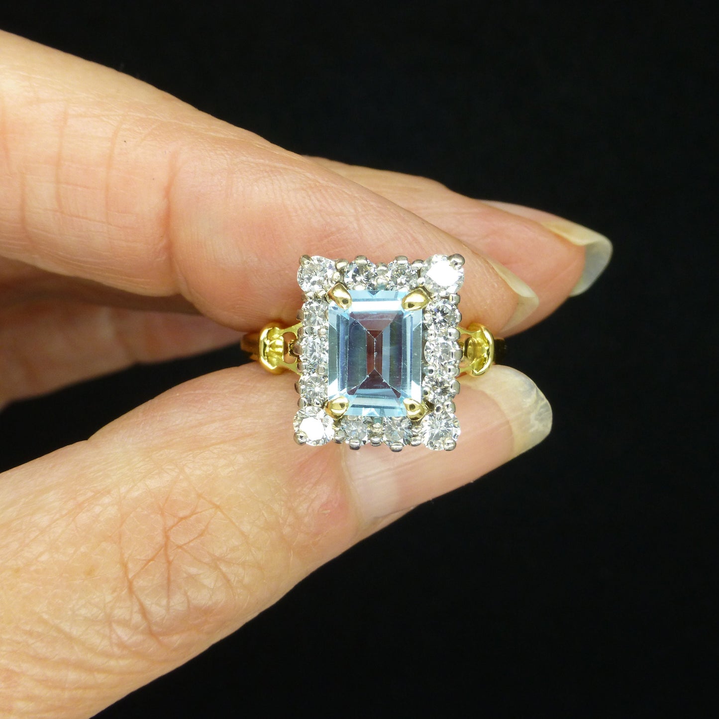 Vintage 18ct gold emerald cut Topaz Diamond cluster ring -