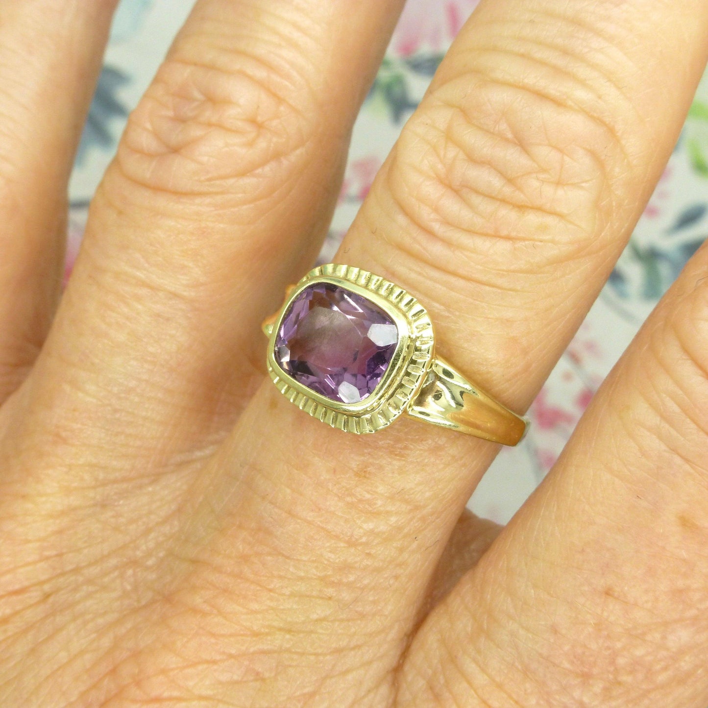 Vintage 9ct gold cushion cut Amethyst solitaire ring