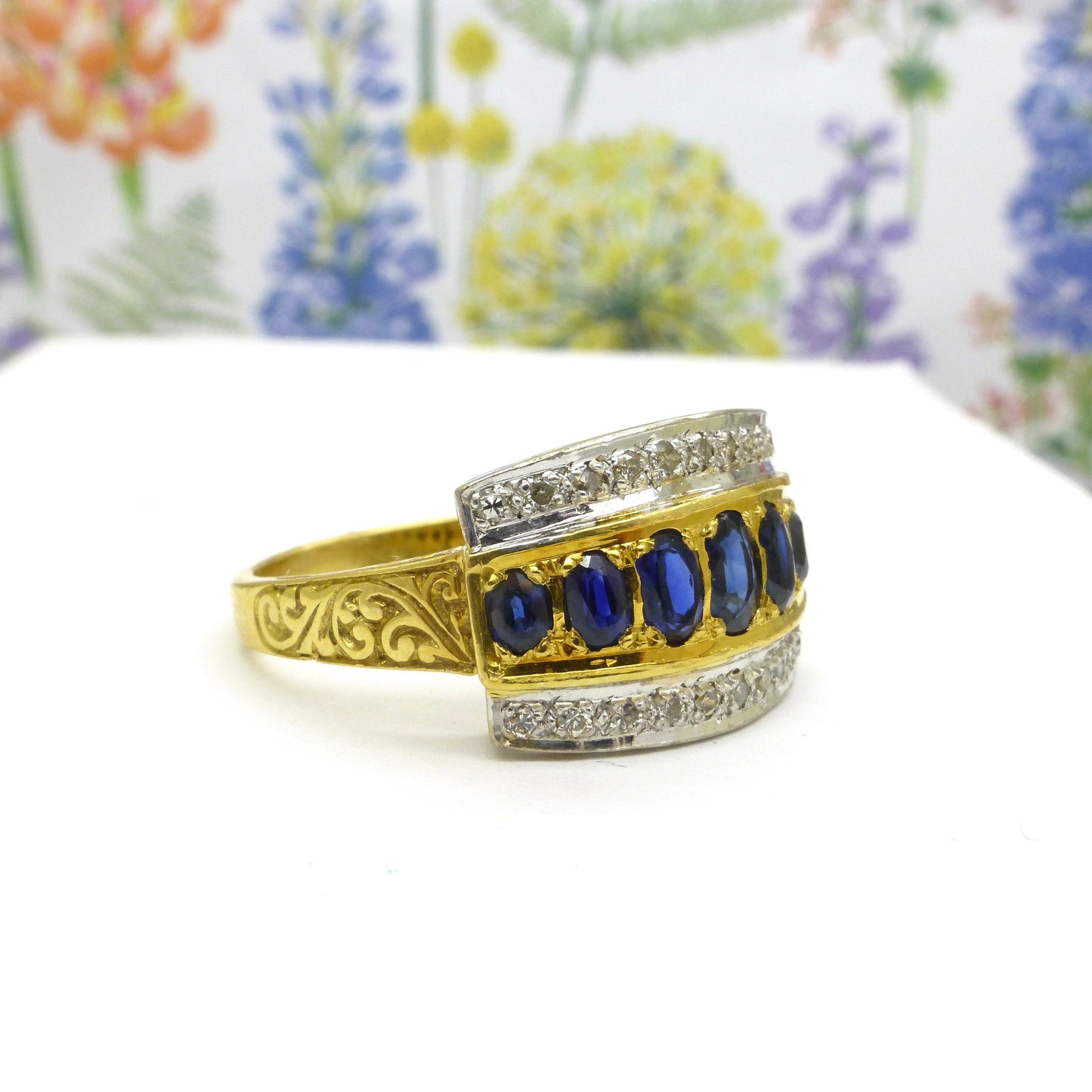 Vintage 18ct gold oval sapphire and diamond  triple band ring 1970's