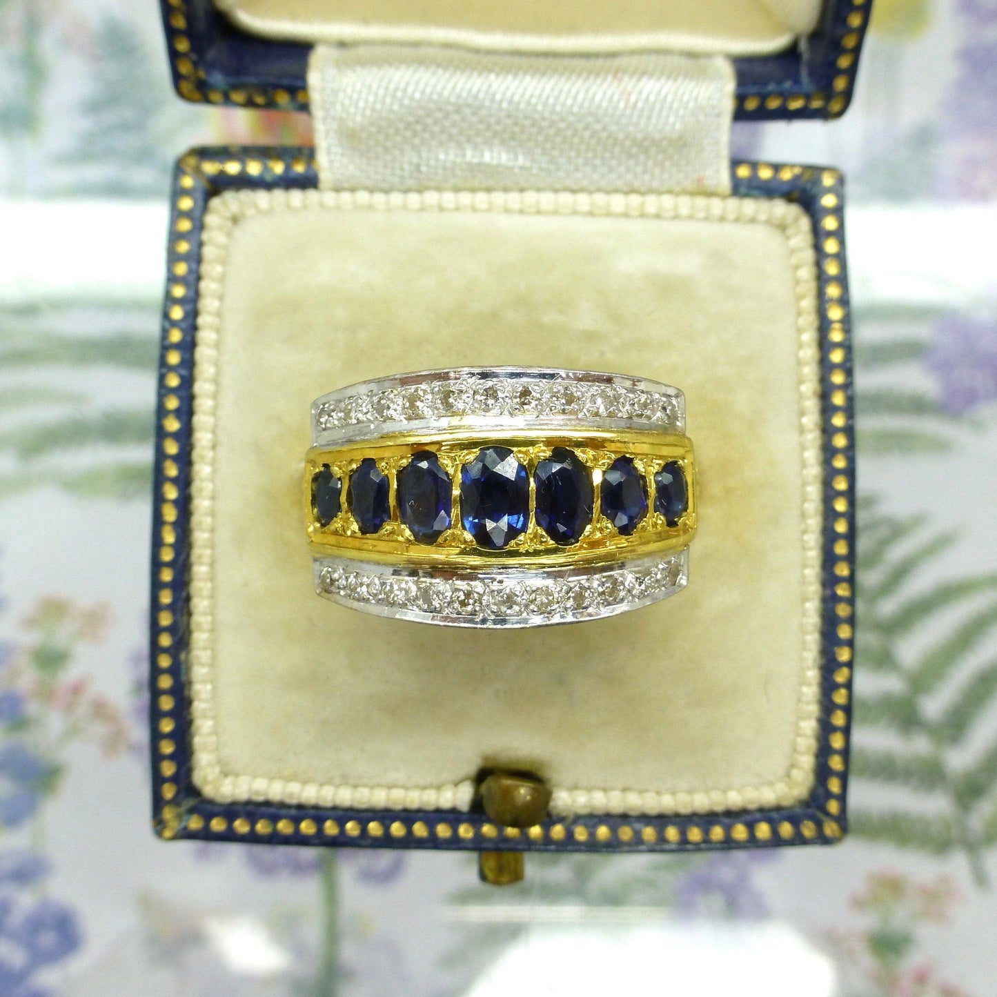 Vintage 18ct gold oval sapphire and diamond  triple band ring 1970's