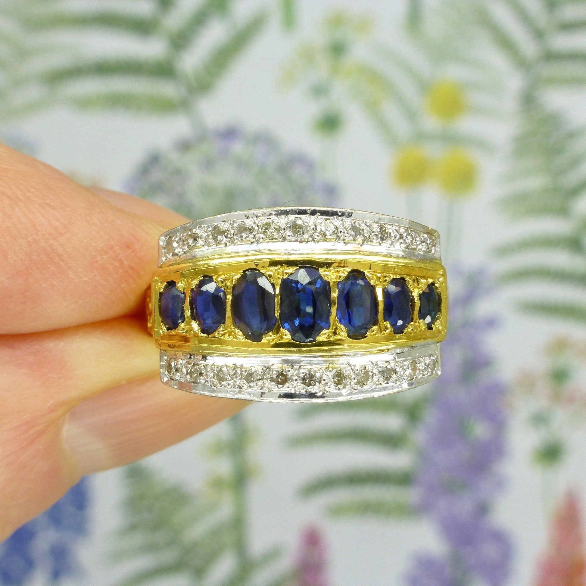 Vintage 18ct gold oval sapphire and diamond  triple band ring 1970's