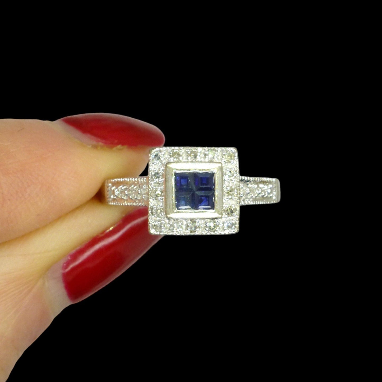 Vintage 9ct white gold Art Deco style sapphire Diamond cluster ring