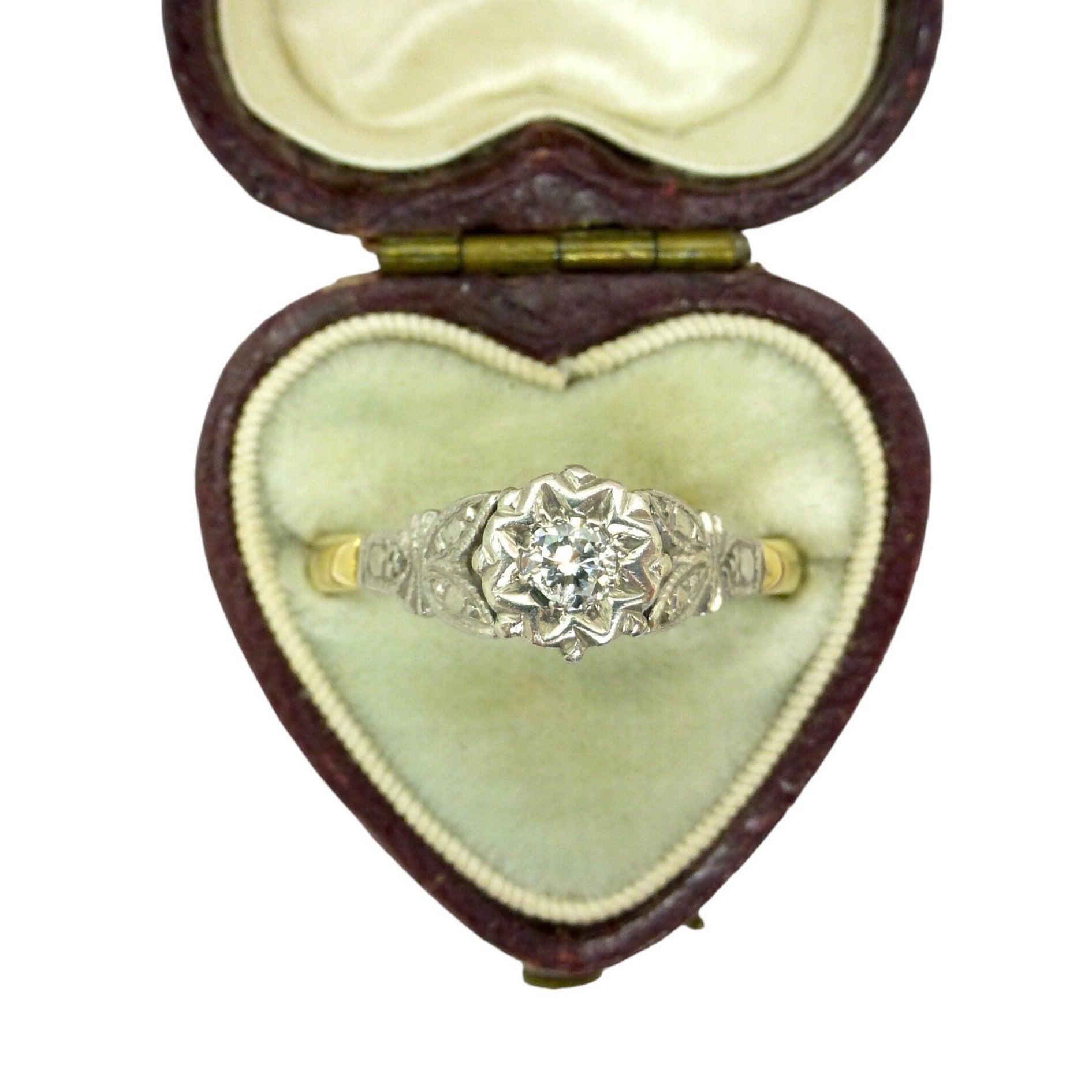 Vintage Art Deco 18ct diamond solitaire engagement ring