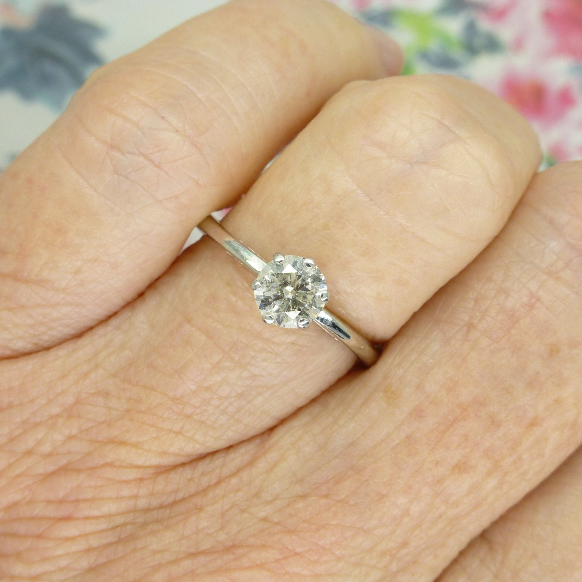 Vintage 18ct white gold 'Tiffany' style diamond solitaire engagement ring 0.60ct