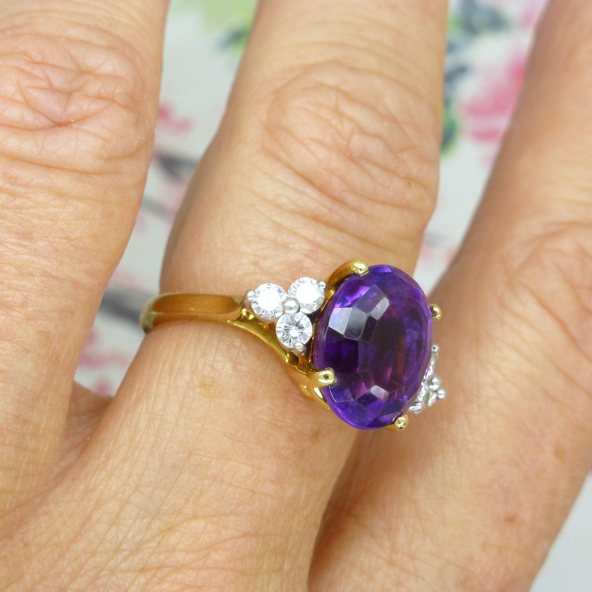 Vintage 18ct Platinum oval Amethyst & Diamond ring