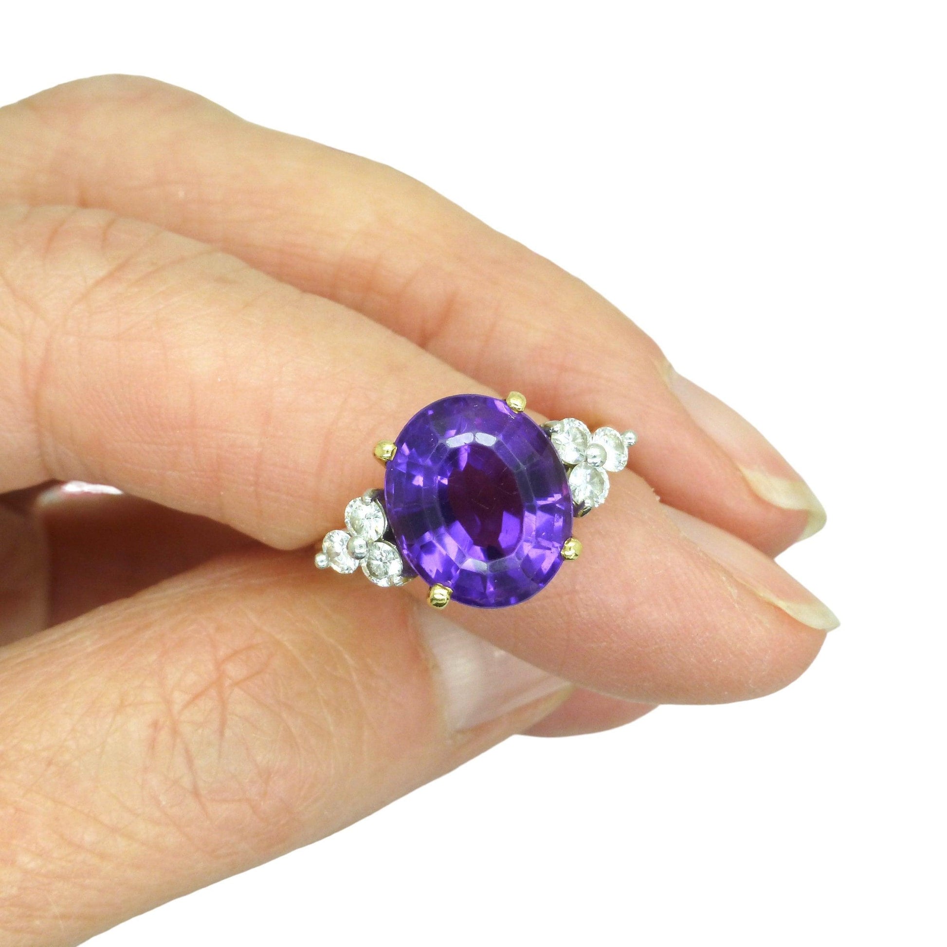 Vintage 18ct Platinum oval Amethyst & Diamond ring