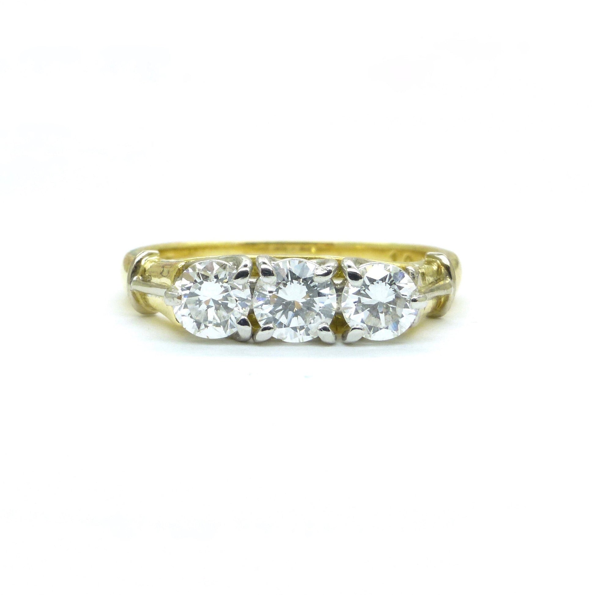 Vintage 18ct diamond three stone trilogy ring 0.58ct