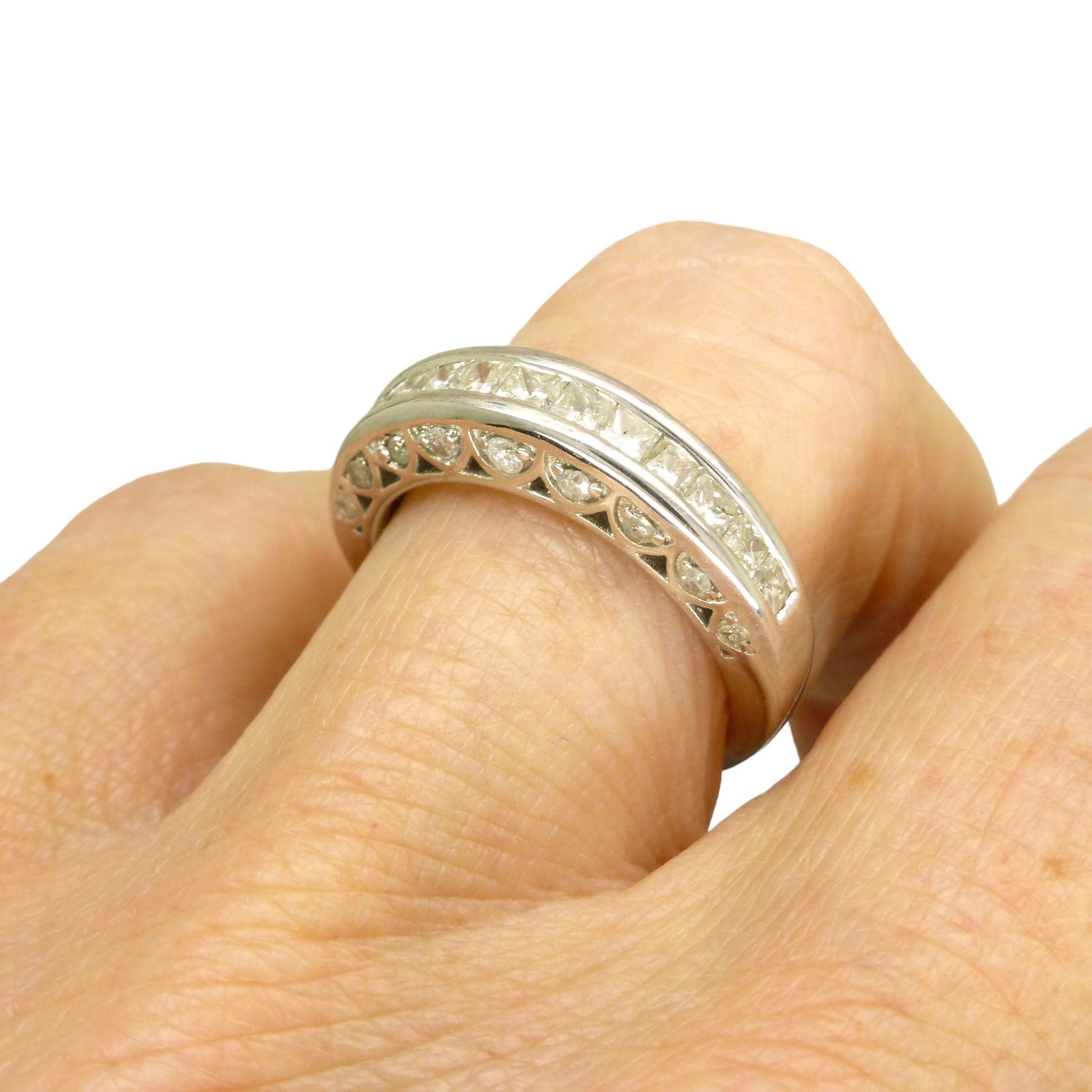 Vintage 10K white gold princess cut diamond eternity wedding band 1.00ct