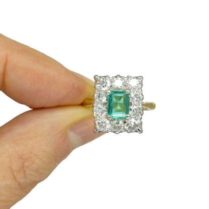 Stunning Vintage 18ct gold Emerald & Diamond cluster ring ~ With Valuation appraisal