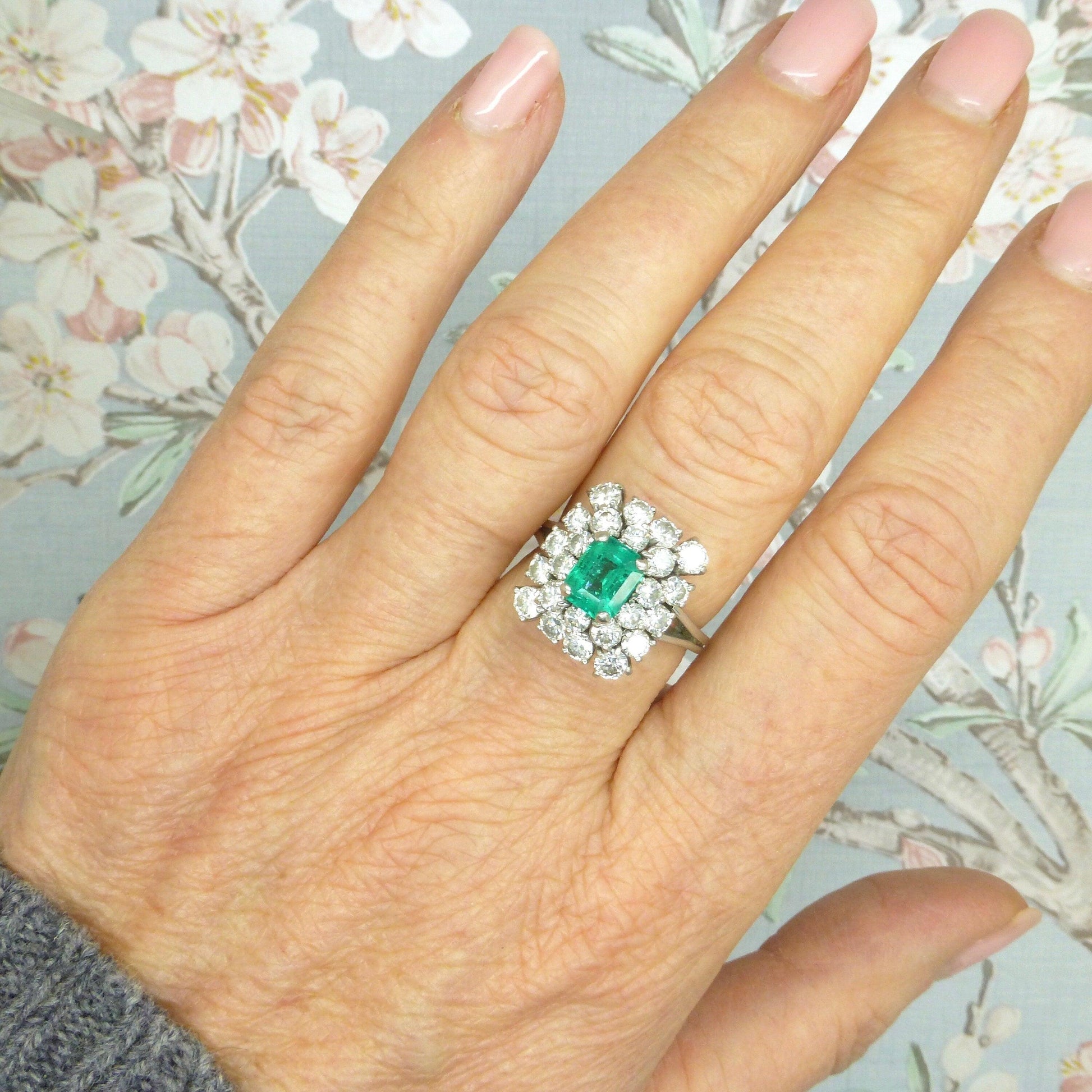 Magnificent Vintage Platinum Emerald & Diamond cluster ring ~ Independent report - valuation