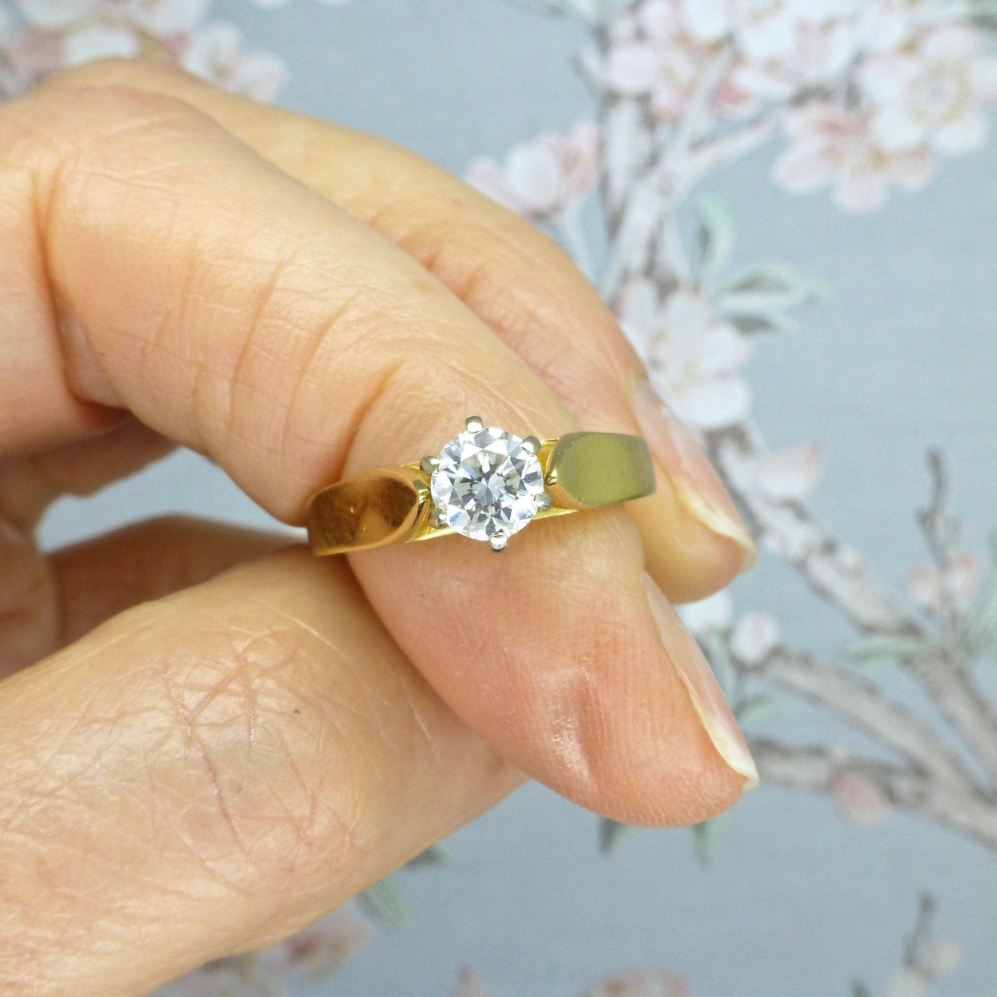 Vintage 18ct gold Diamond solitaire engagement ring 0.50 ~ With independent appraisal