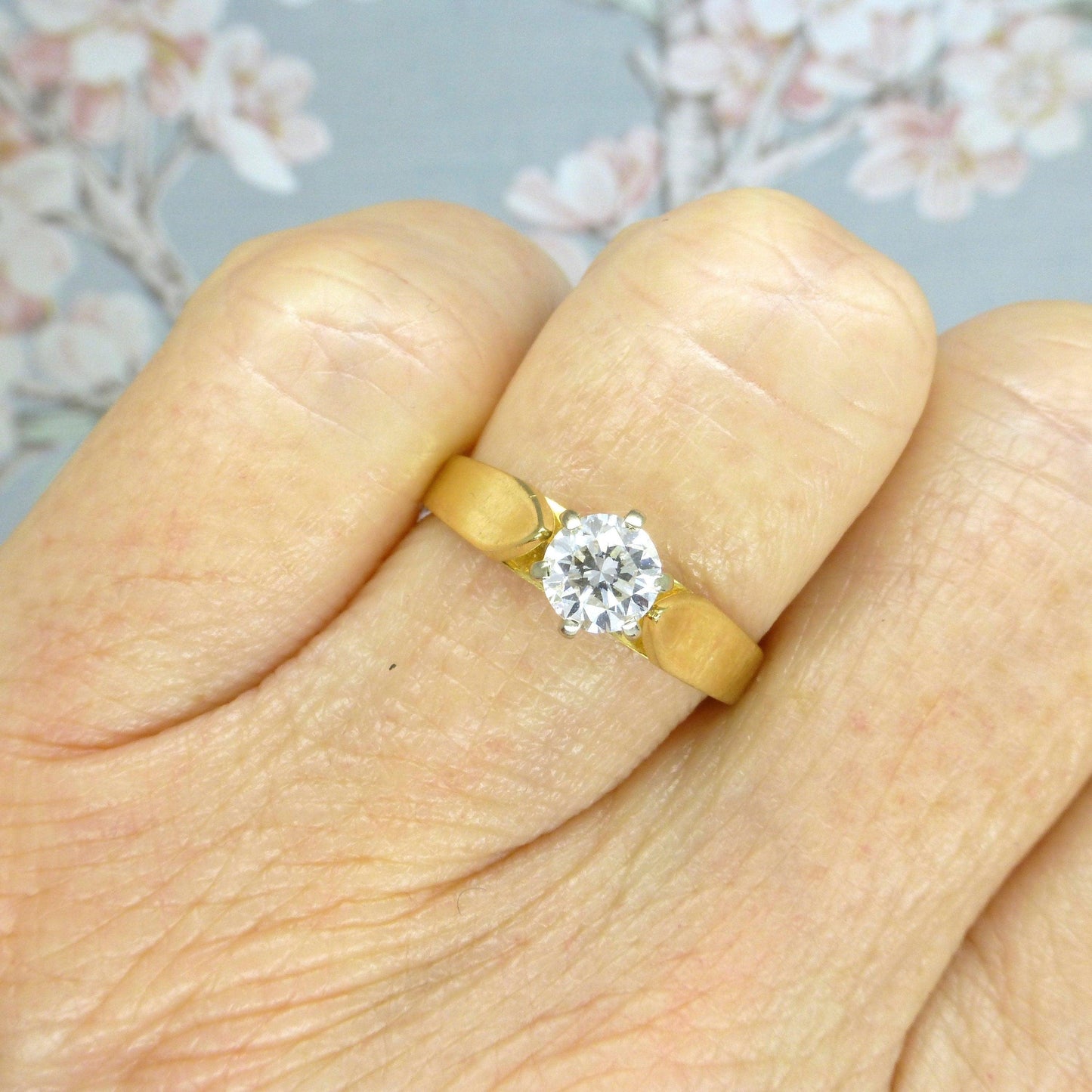 Vintage 18ct gold Diamond solitaire engagement ring 0.50 ~ With independent appraisal