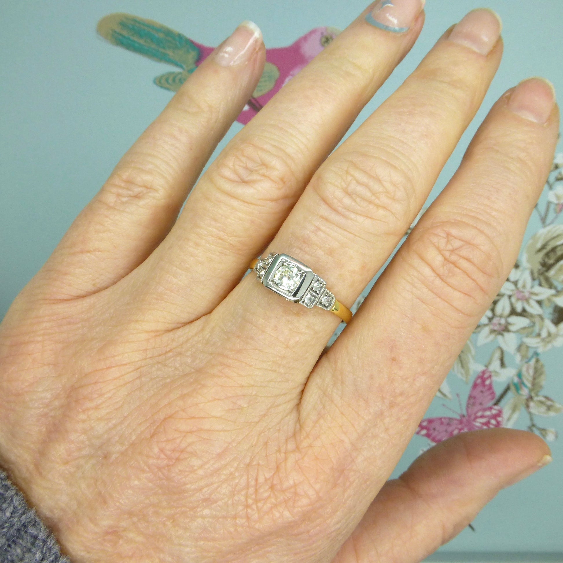Antique Art Deco 18ct Platinum old cut diamond solitaire engagement ring c1920s